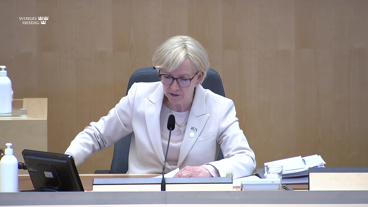 Stillbild från debatten i kammaren