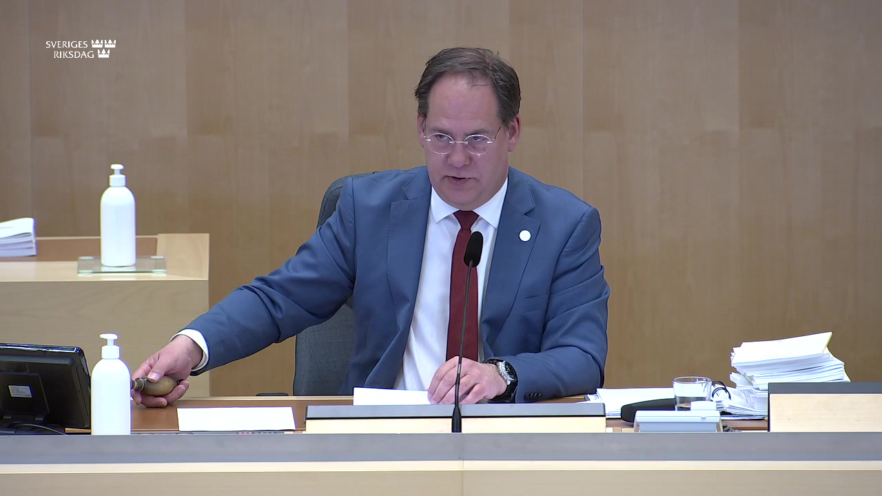 Stillbild från debatten i kammaren