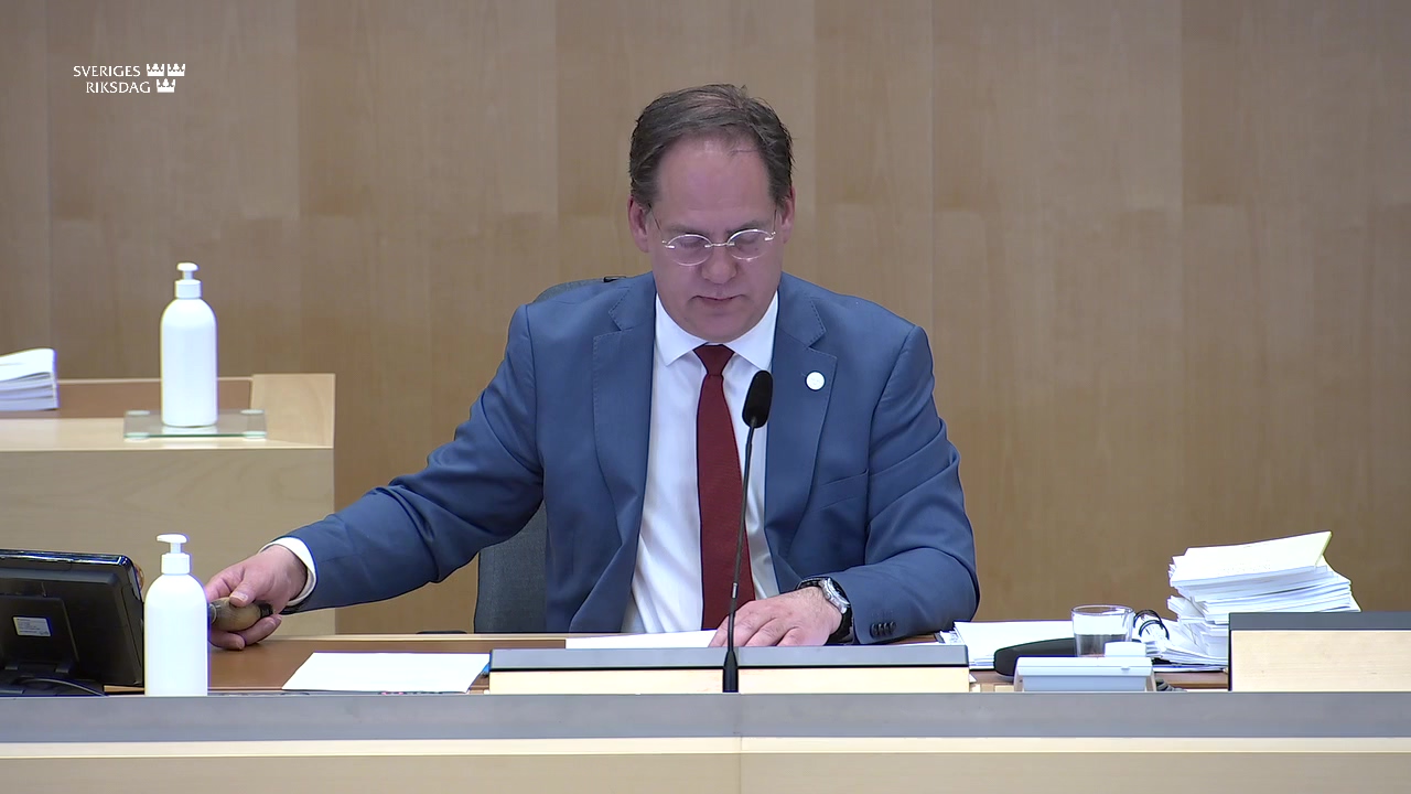 Stillbild från debatten i kammaren