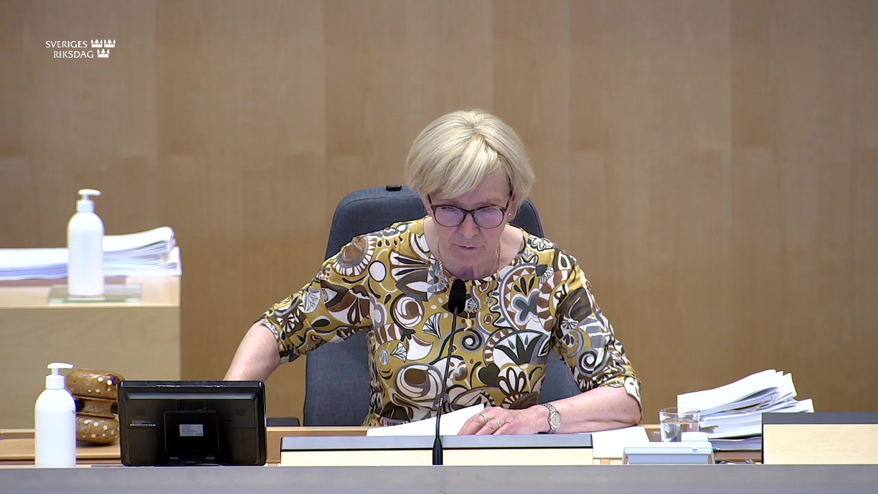 Stillbild från debatten i kammaren