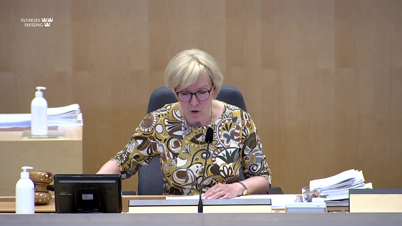 Stillbild från Beslut: Beslut: Avskaffat krav på tillstånd för offentlig danstillställning på plats som inte är offentlig