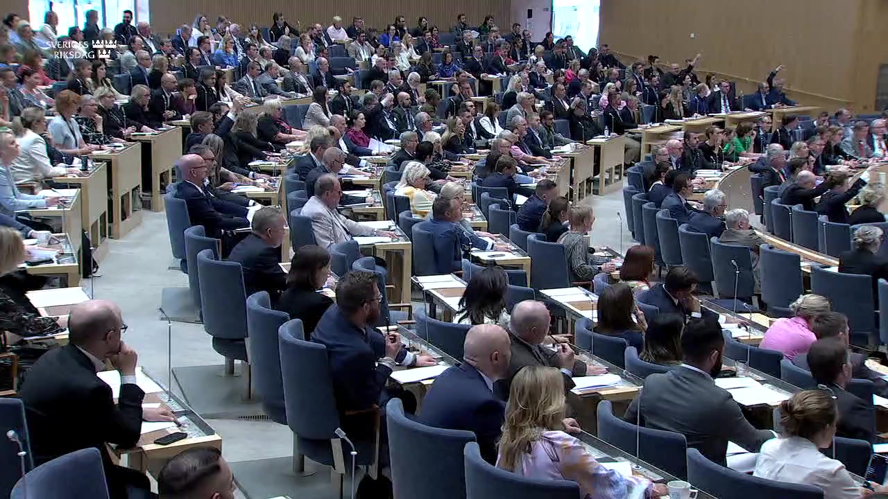 Stillbild från debatten i kammaren