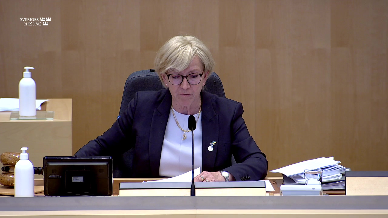 Stillbild från debatten i kammaren