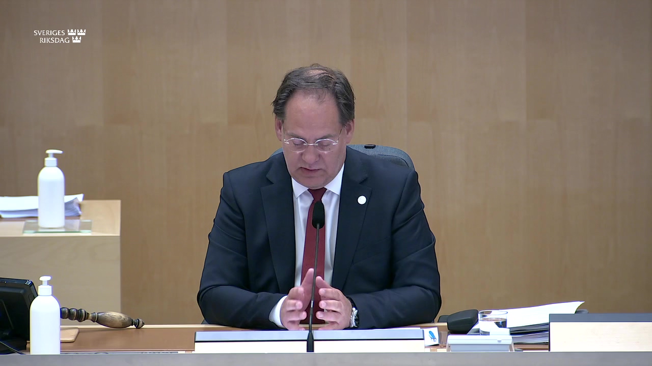 Stillbild från debatten i kammaren