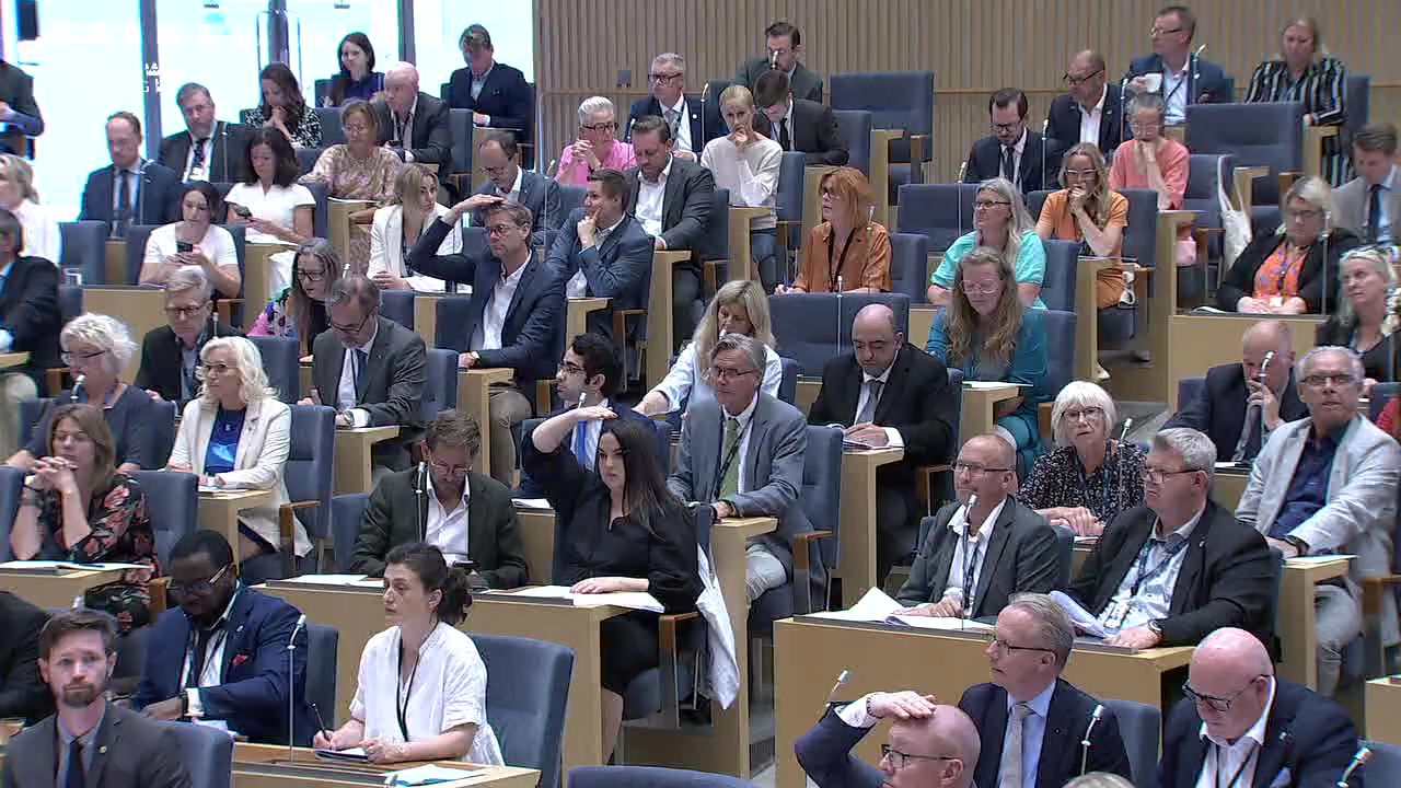 Stillbild från debatten i kammaren