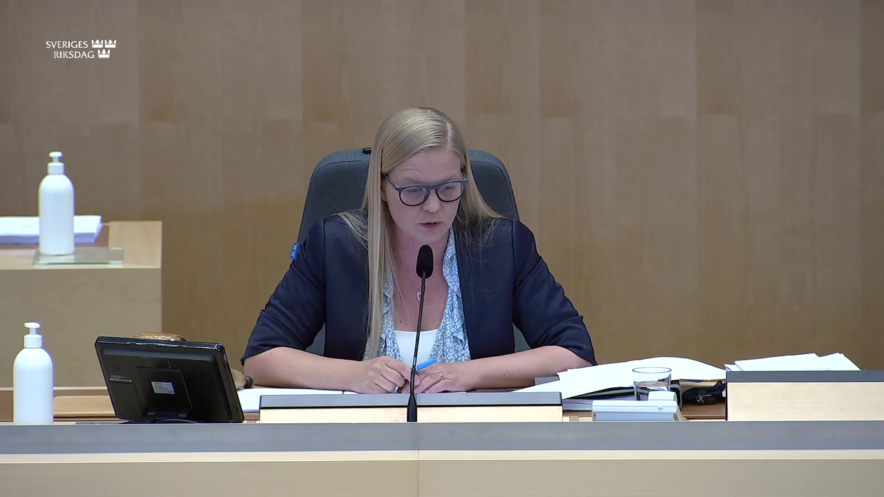 Stillbild från debatten i kammaren