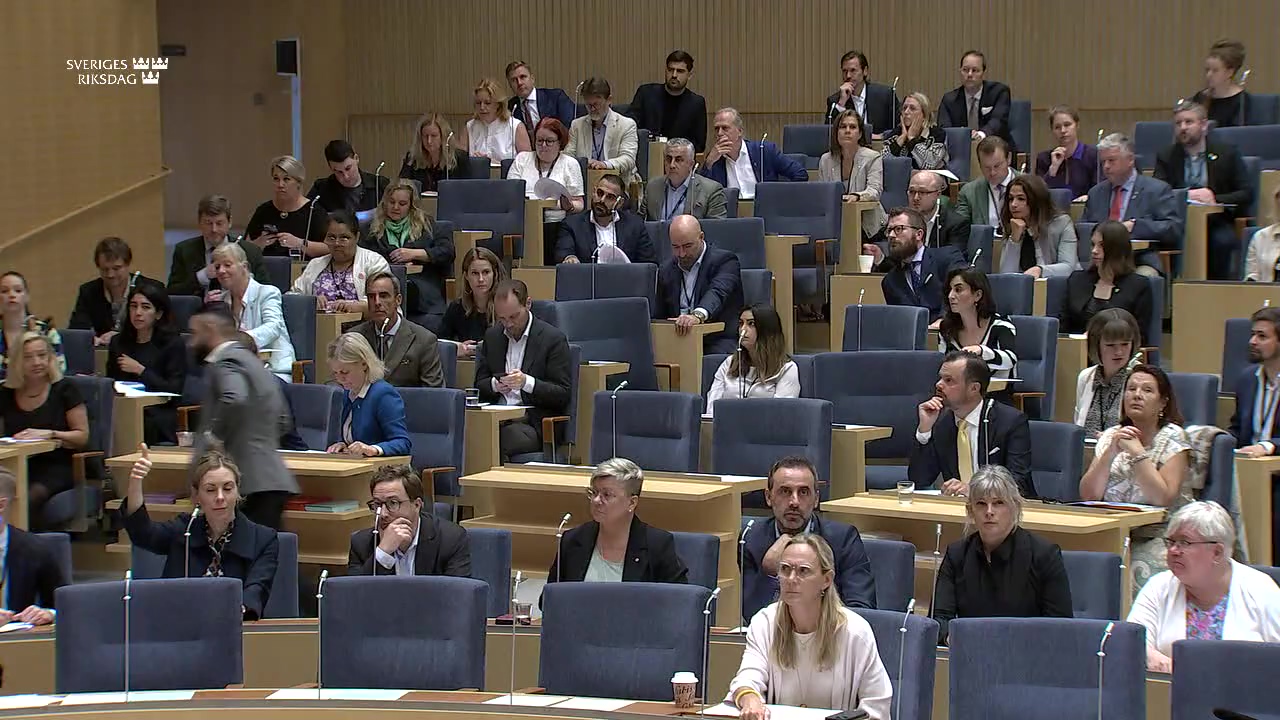 Stillbild från debatten i kammaren