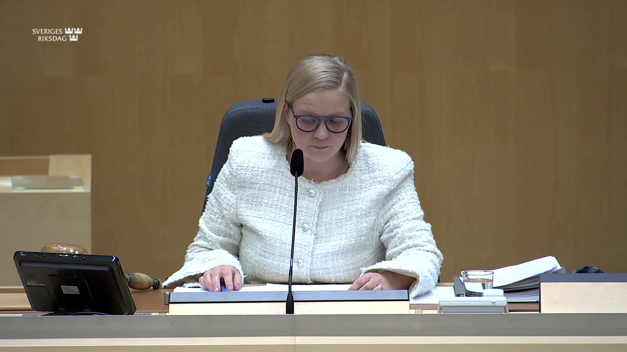 Stillbild från debatten i kammaren
