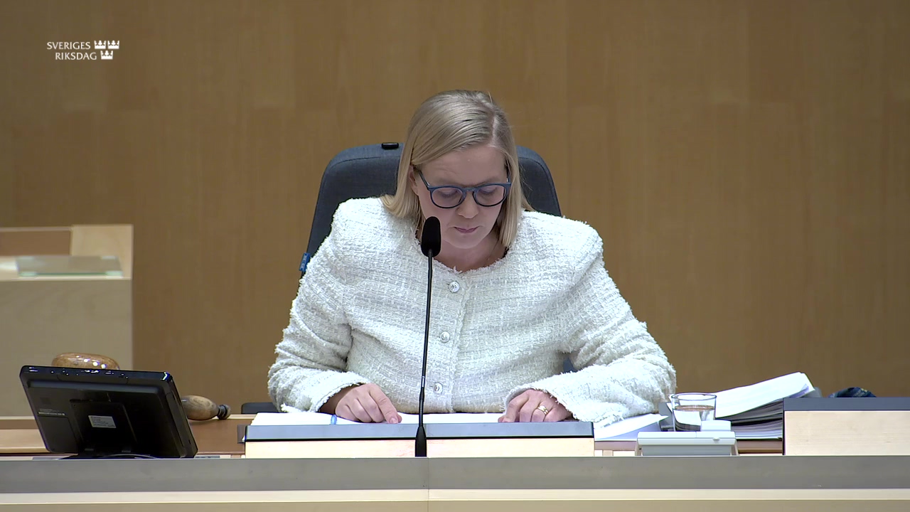 Stillbild från debatten i kammaren