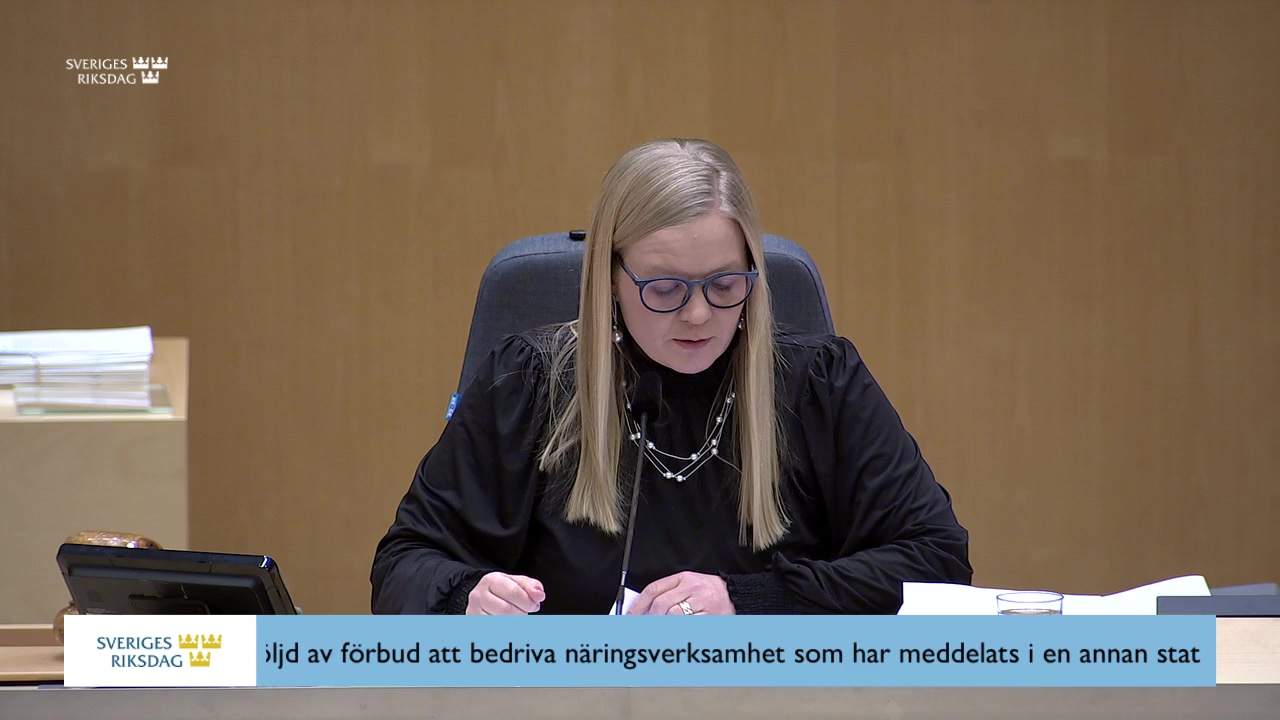 Stillbild från debatten i kammaren