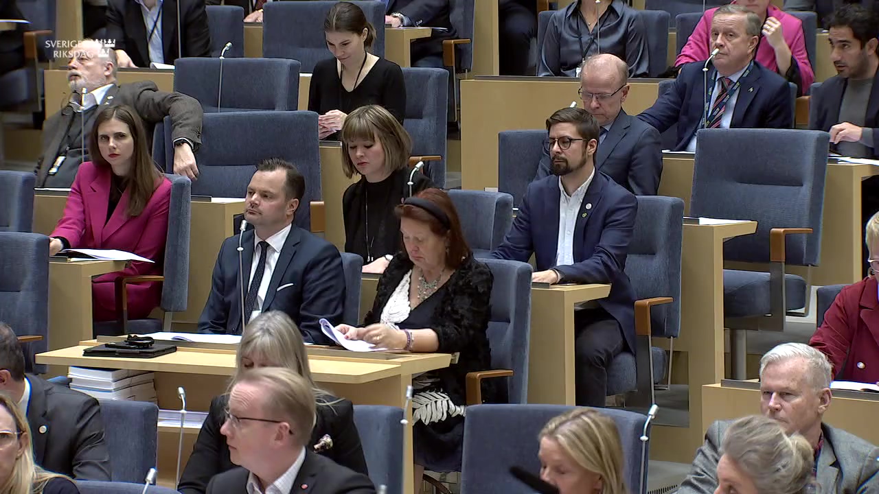 Stillbild från debatten i kammaren