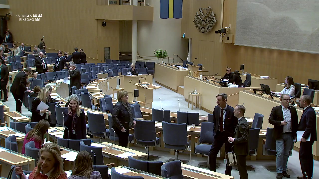 Sänkt skatt på bensin och diesel och sänkt skatt på jordbruksdiesel (Debatt om förslag 29 november 2023) | Sveriges riksdag