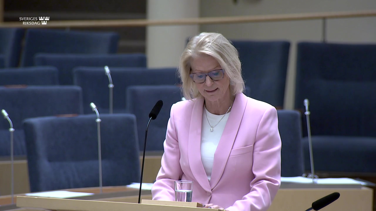 Den ökande relativa fattigdomen i Sverige (Interpellationsdebatt 1 december 2023) | Sveriges riksdag