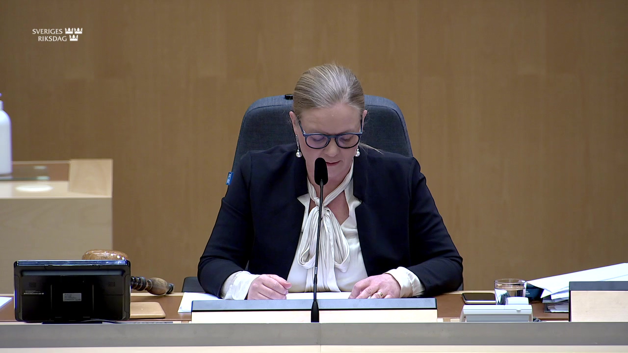 Stillbild från debatten i kammaren