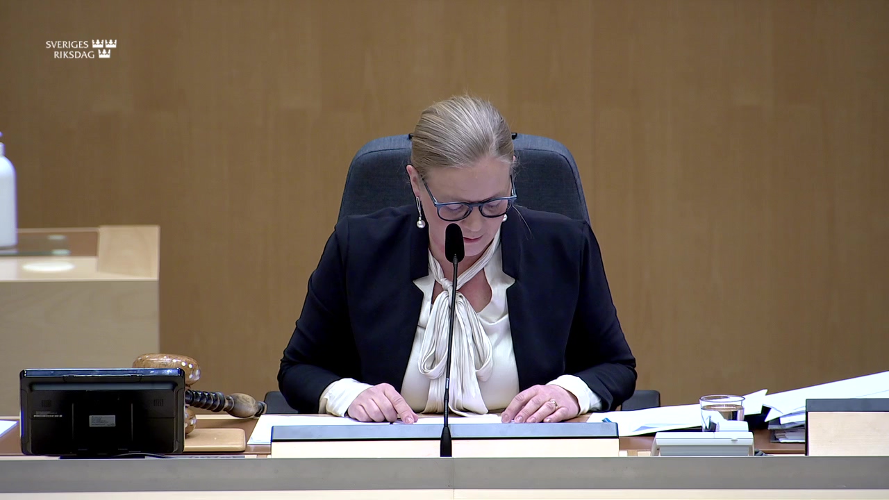 Stillbild från debatten i kammaren