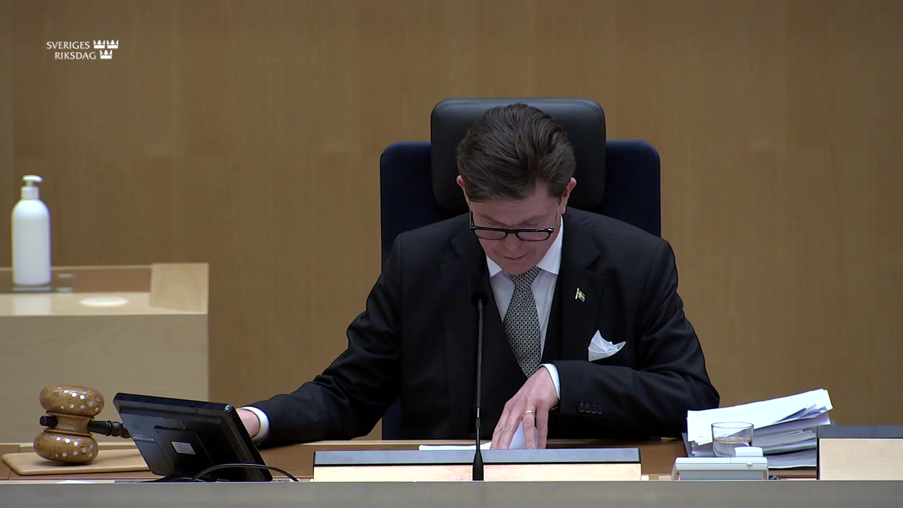 Stillbild från debatten i kammaren