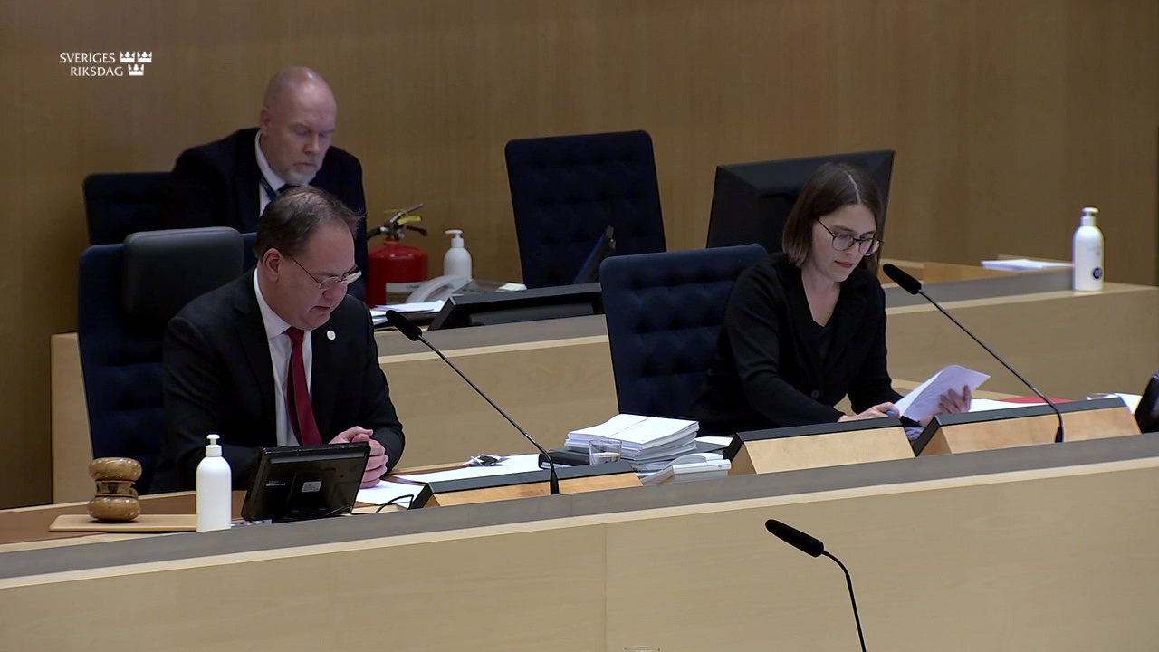 Stillbild från debatten i kammaren