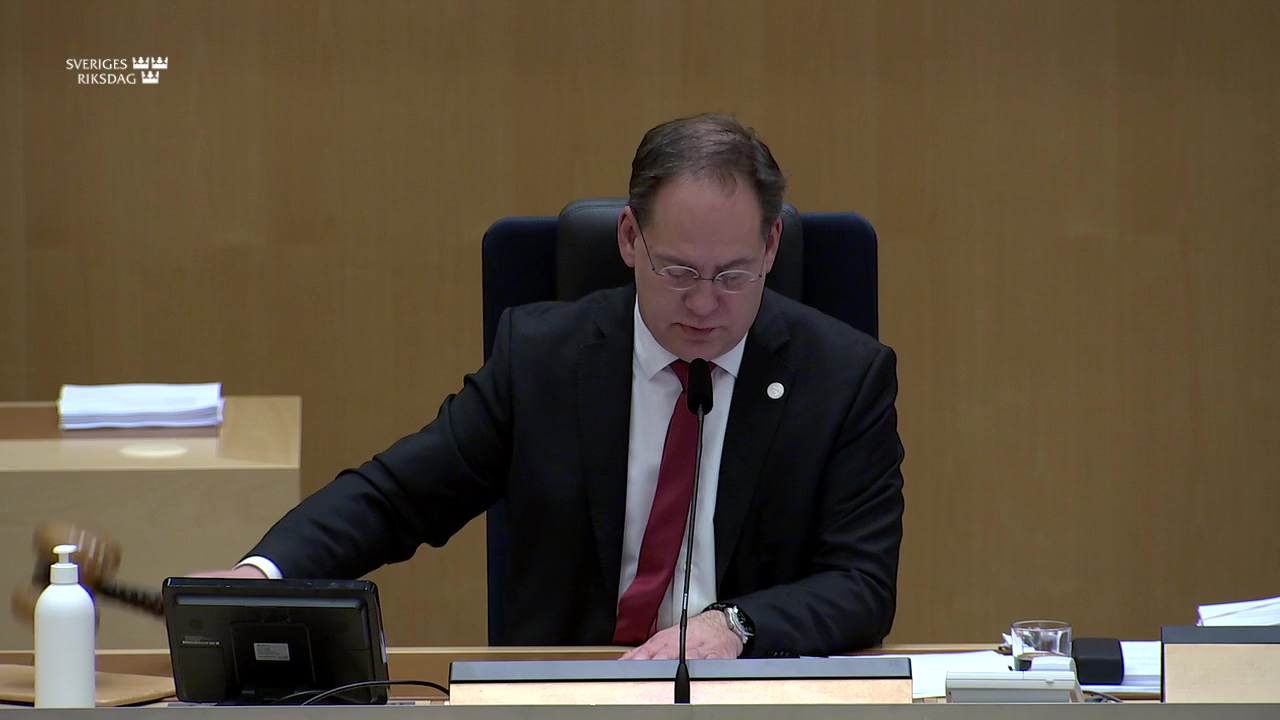 Stillbild från debatten i kammaren
