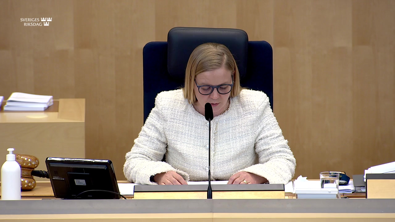 Stillbild från debatten i kammaren