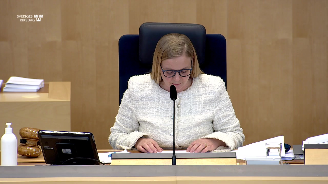 Stillbild från debatten i kammaren