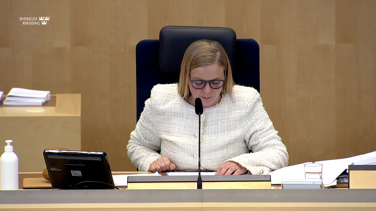 Stillbild från debatten i kammaren
