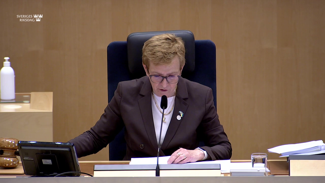 Stillbild från debatten i kammaren