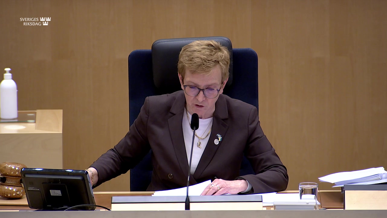 Stillbild från debatten i kammaren