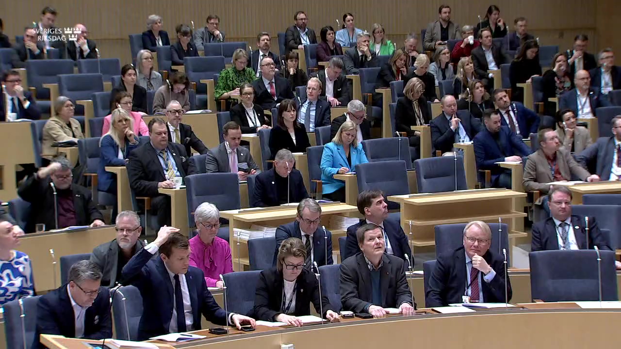 Stillbild från debatten i kammaren