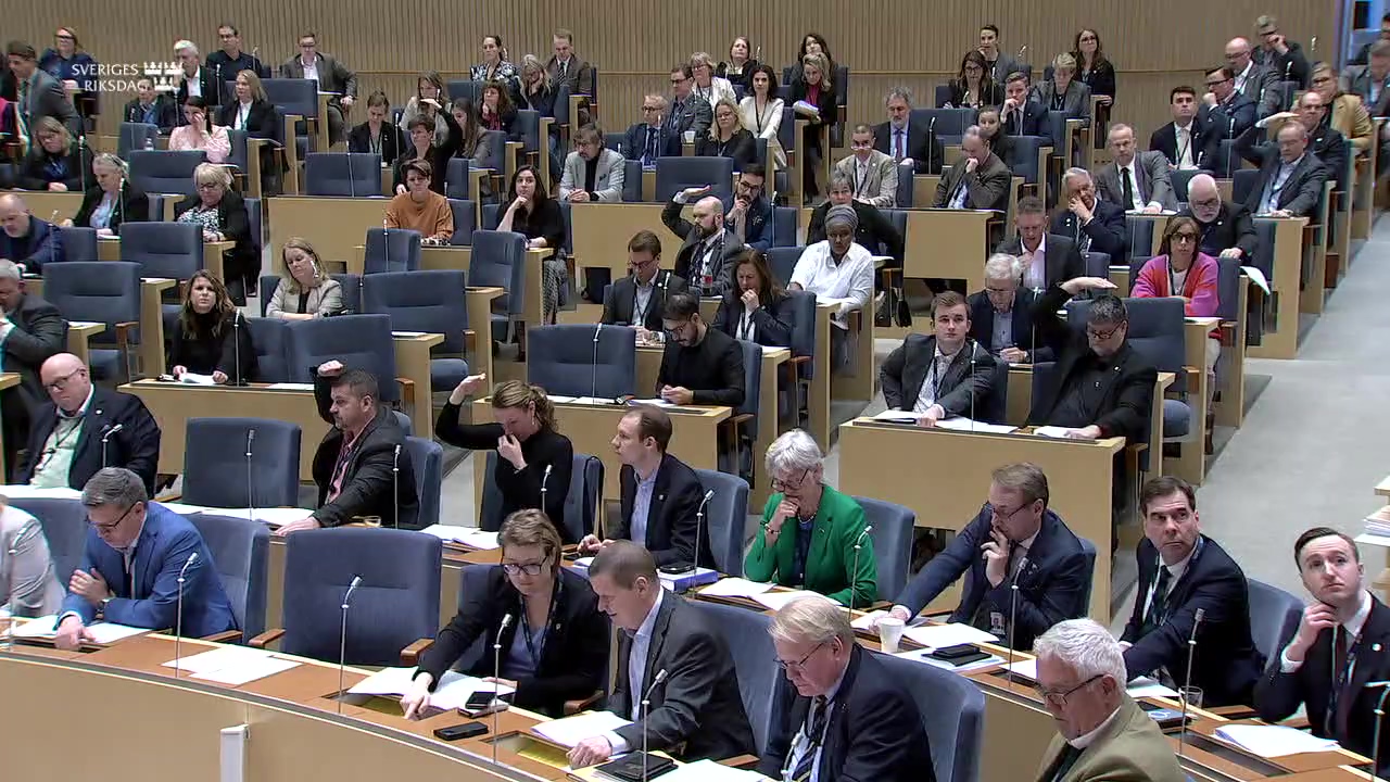 Stillbild från debatten i kammaren
