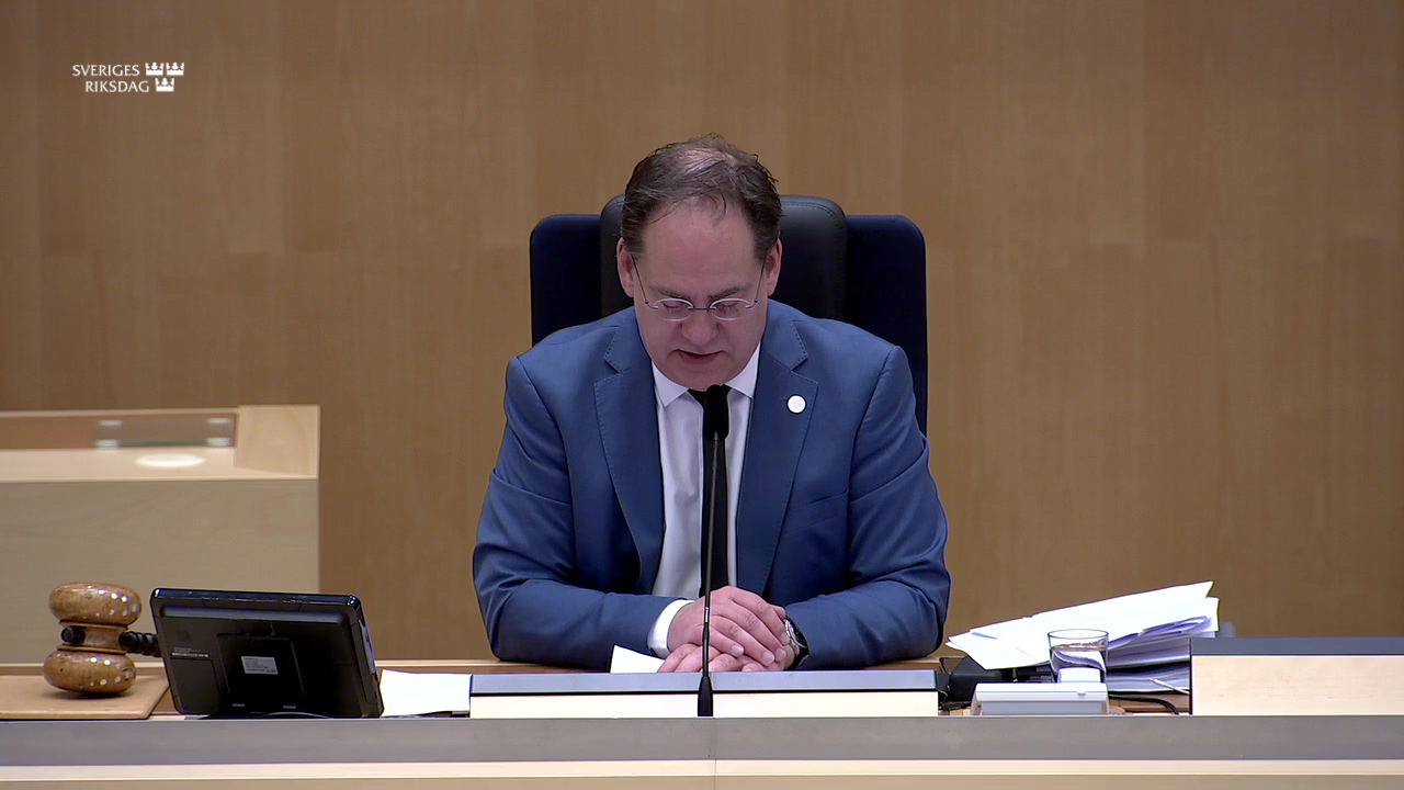 Stillbild från debatten i kammaren