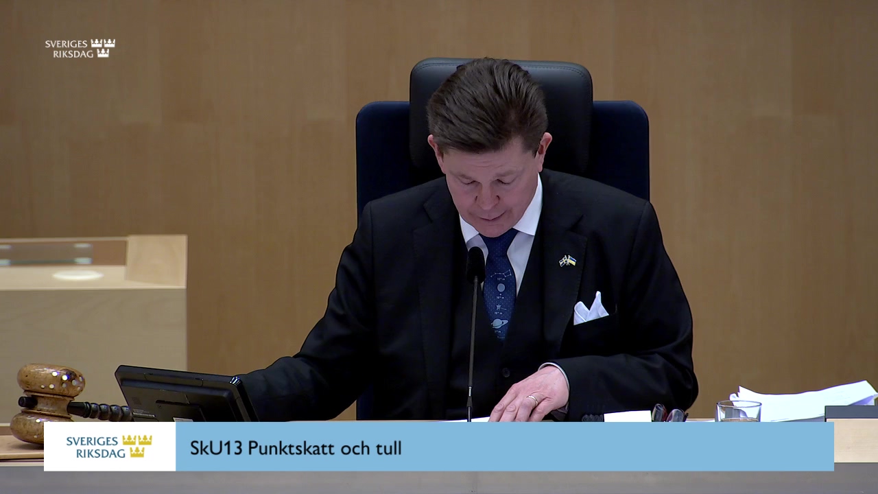 Stillbild från debatten i kammaren