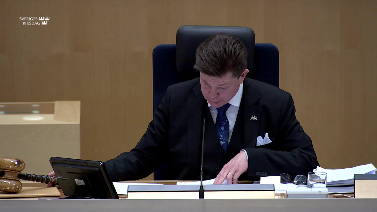 Stillbild från debatten i kammaren