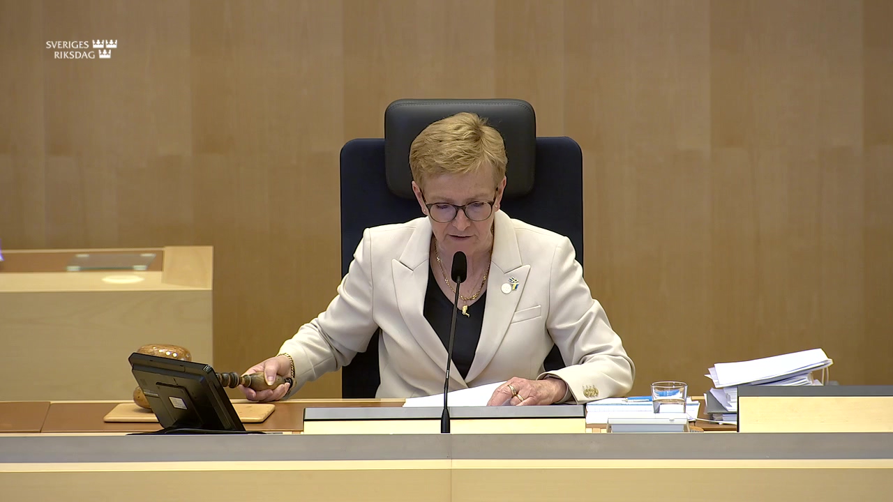 Stillbild från debatten i kammaren
