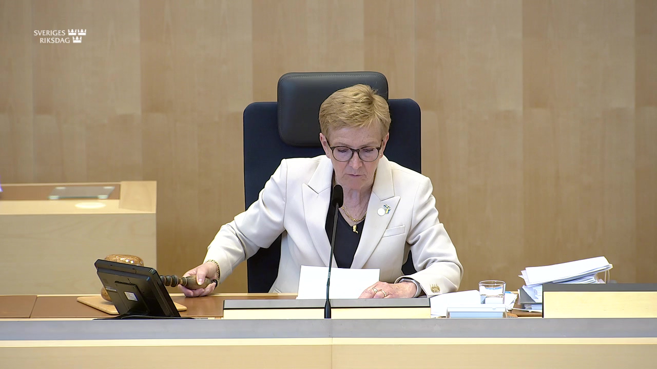 Stillbild från debatten i kammaren