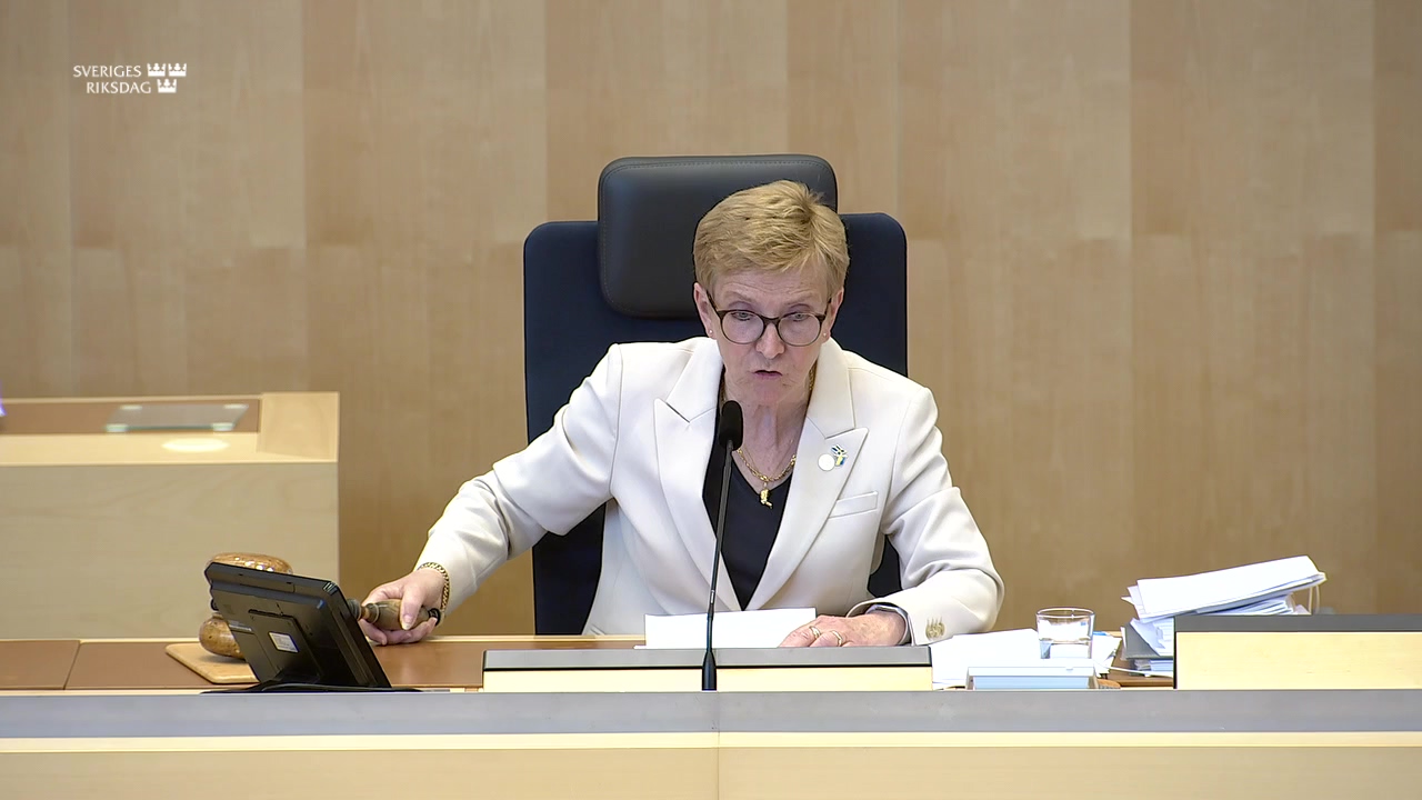 Stillbild från debatten i kammaren