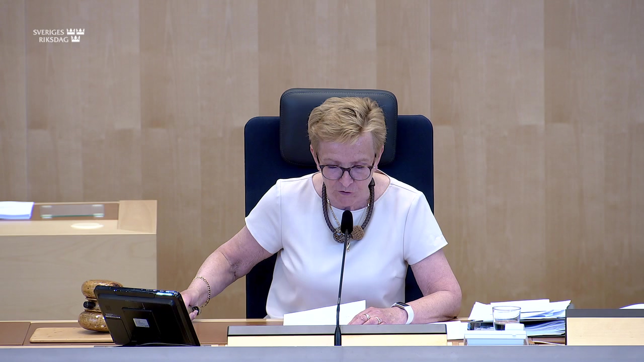Stillbild från debatten i kammaren