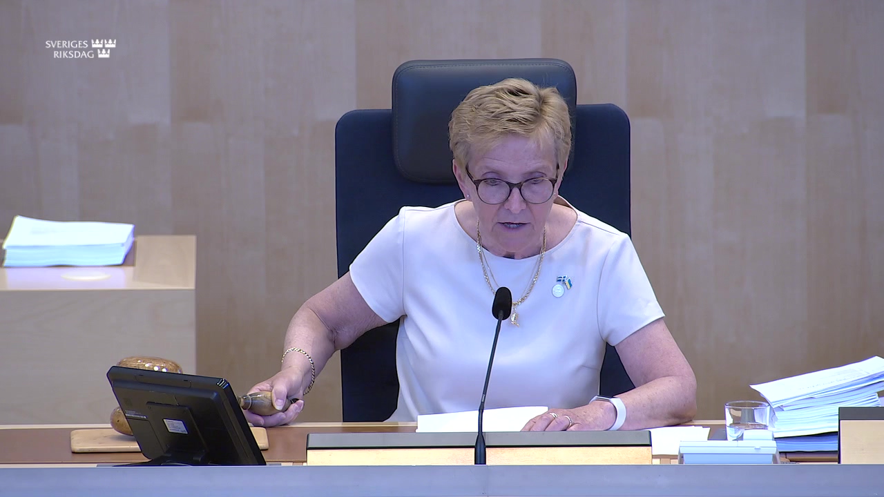 Stillbild från debatten i kammaren