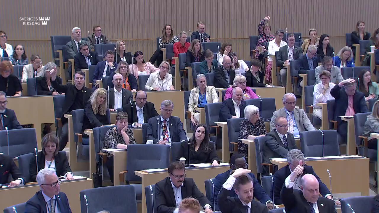 Stillbild från debatten i kammaren