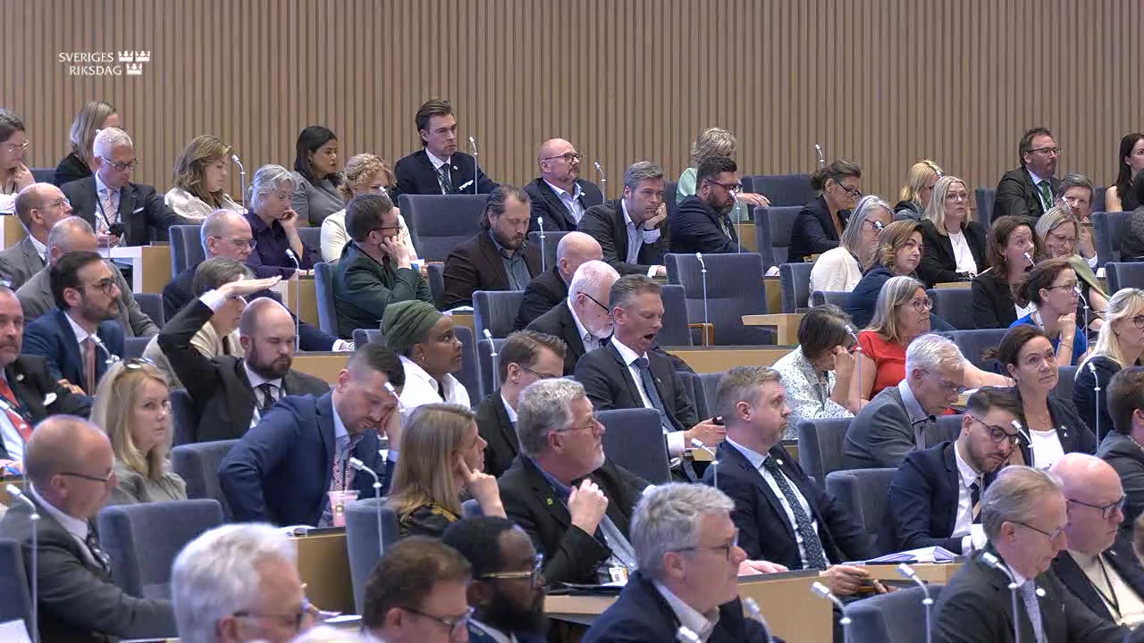 Stillbild från debatten i kammaren