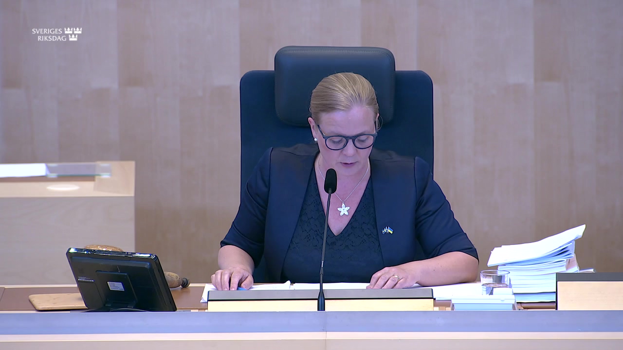 Stillbild från debatten i kammaren