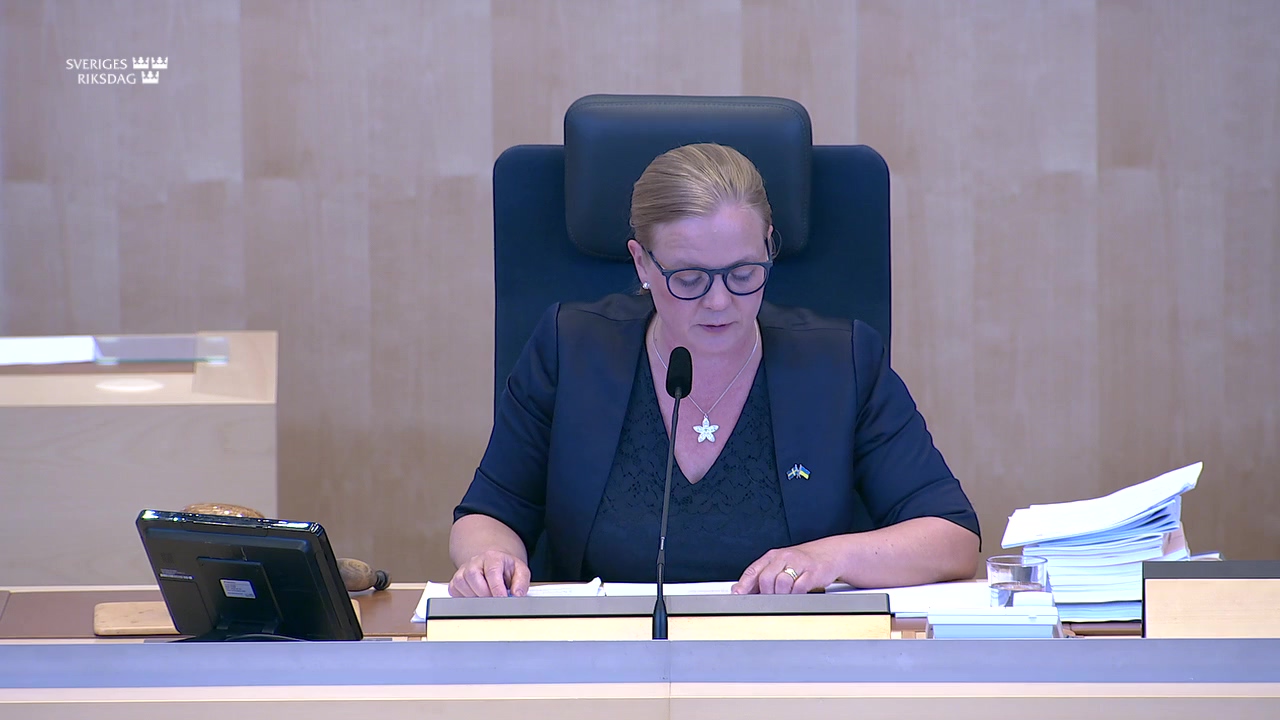 Stillbild från debatten i kammaren