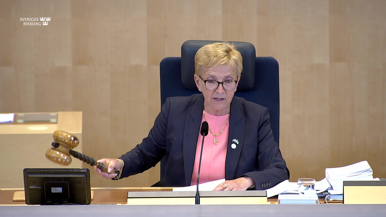 Stillbild från debatten i kammaren