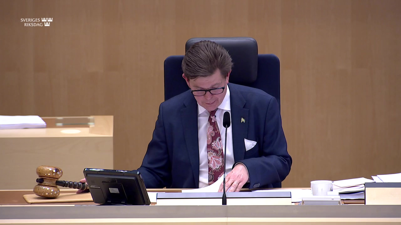 Stillbild från debatten i kammaren