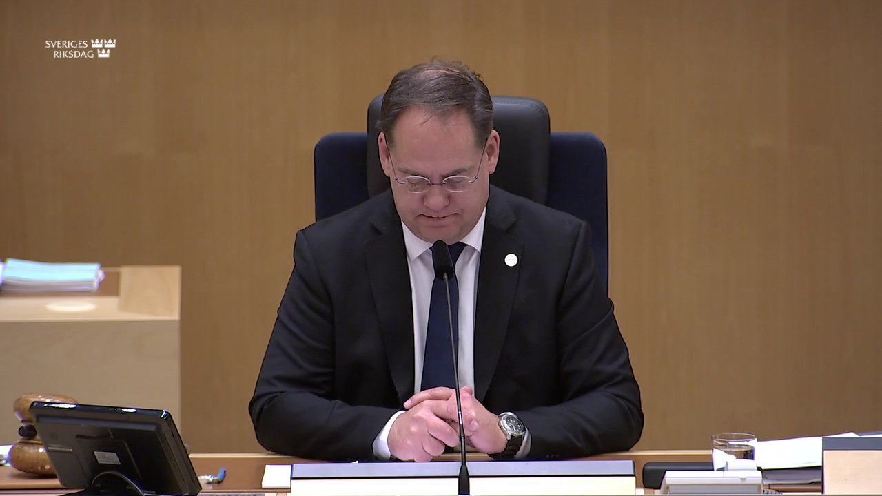 Stillbild från debatten i kammaren
