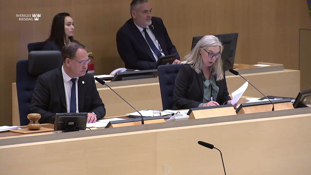 Stillbild från debatten i kammaren