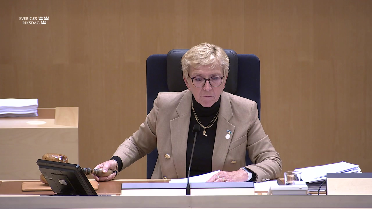 Stillbild från debatten i kammaren