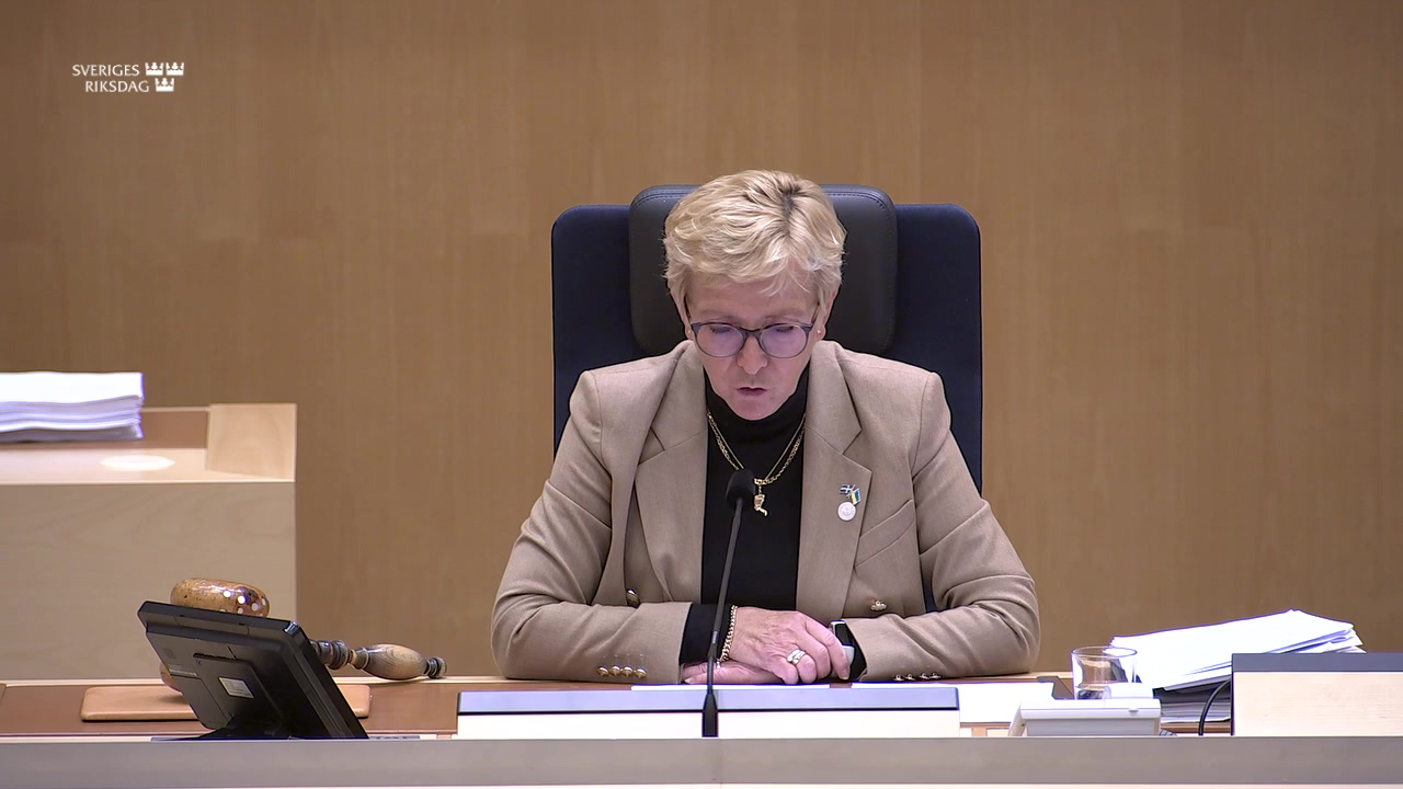 Stillbild från debatten i kammaren