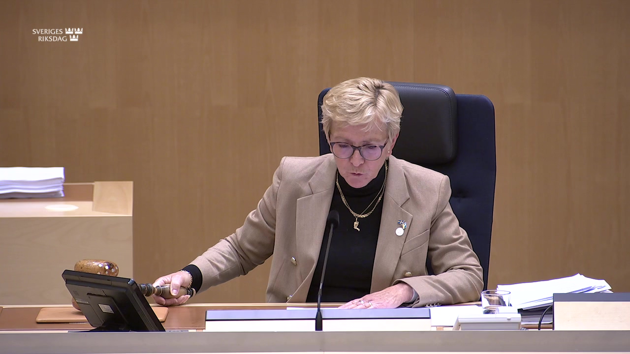 Stillbild från debatten i kammaren