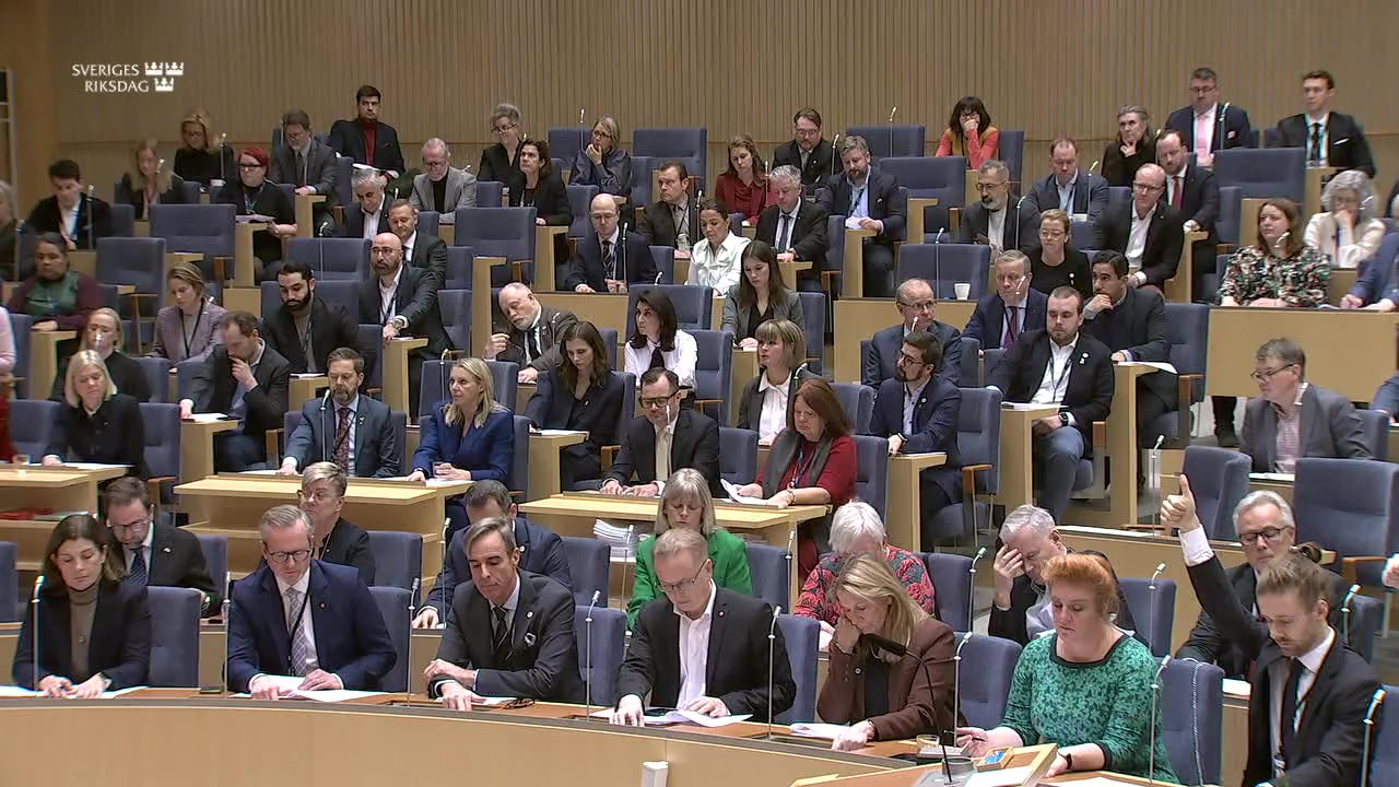 Stillbild från debatten i kammaren