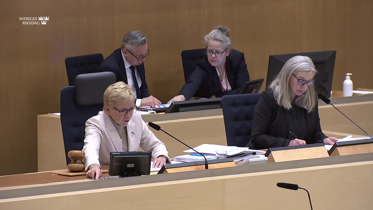 Stillbild från debatten i kammaren